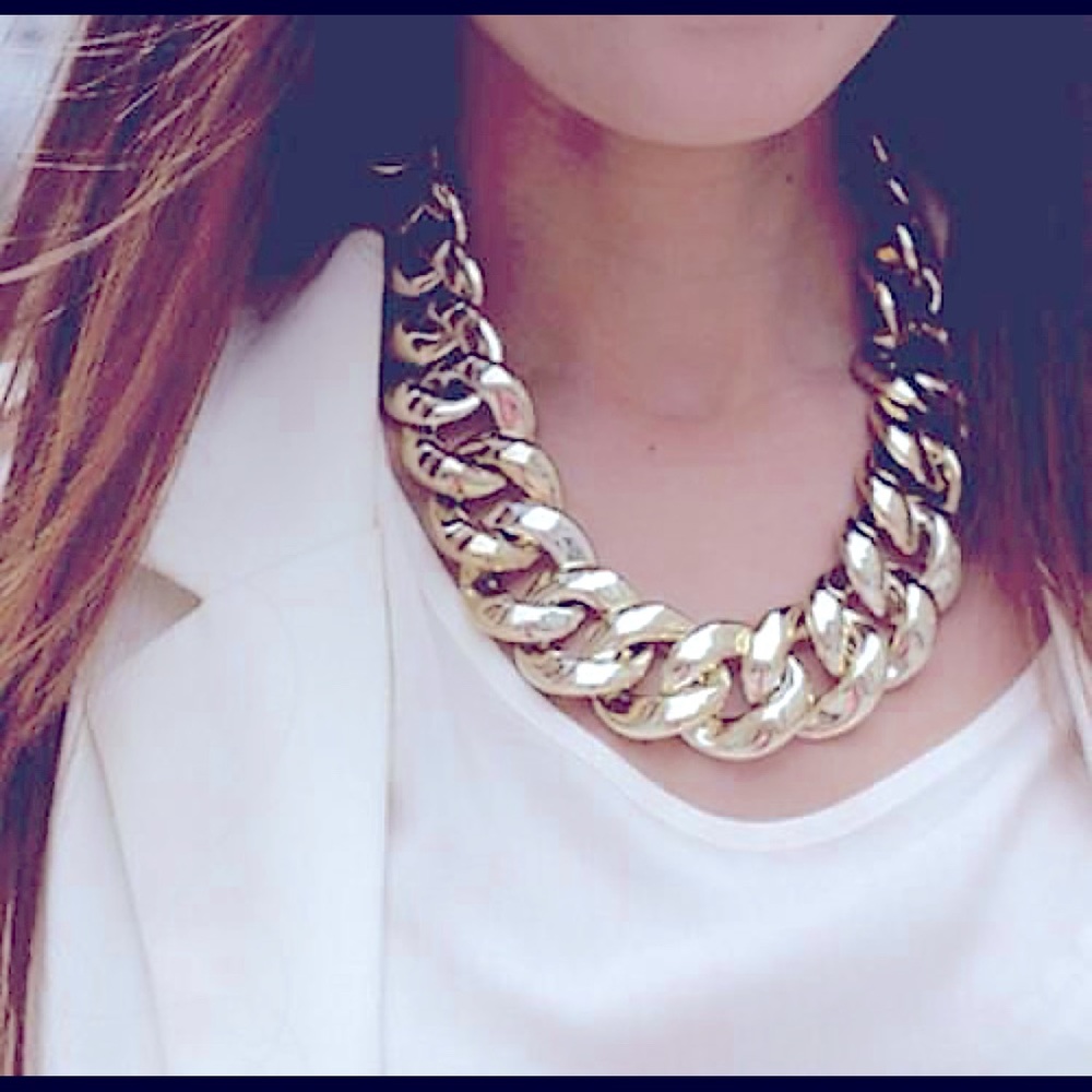 Stylish Chain link choker